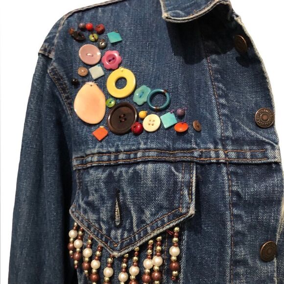 Levi’s Vintage Embellished Denim Jacket Buttons & Beads  Size Large - Picture 3 of 11